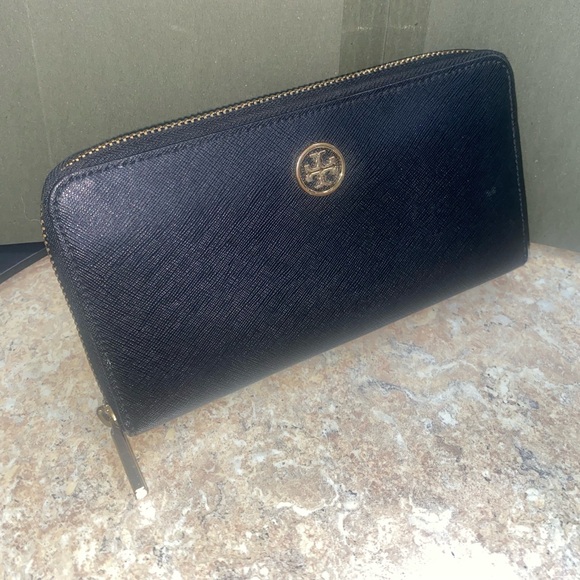 EUC Tory Burch Black Wallet - Picture 2 of 15